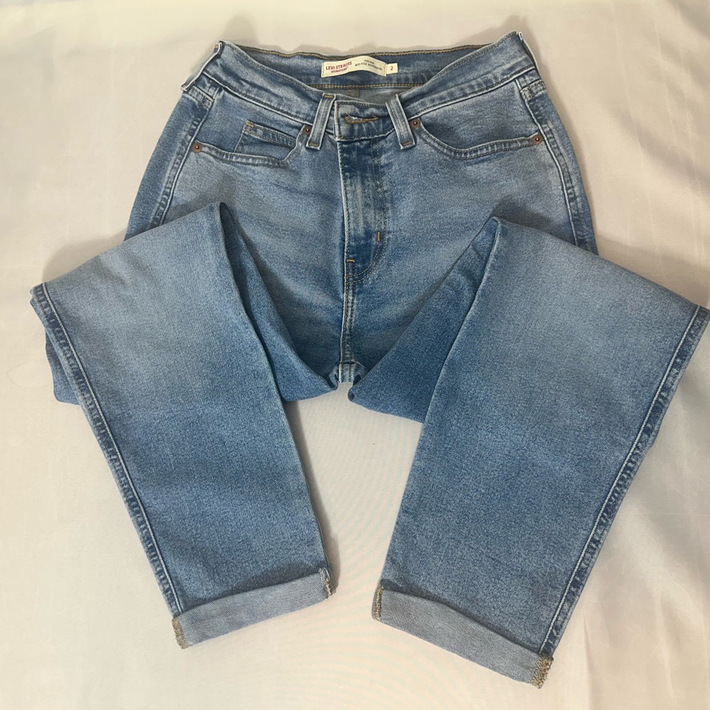 Levi's High Rise Light Blue Jeans
